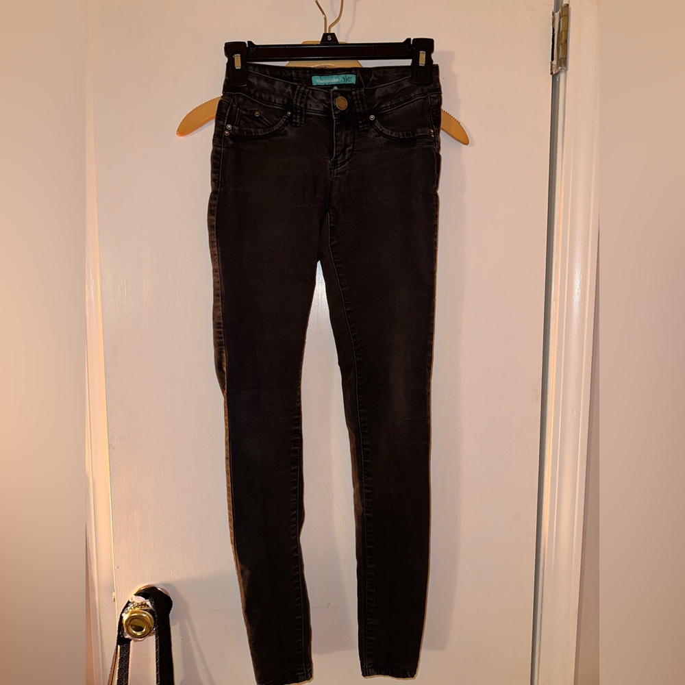black skinny jeans